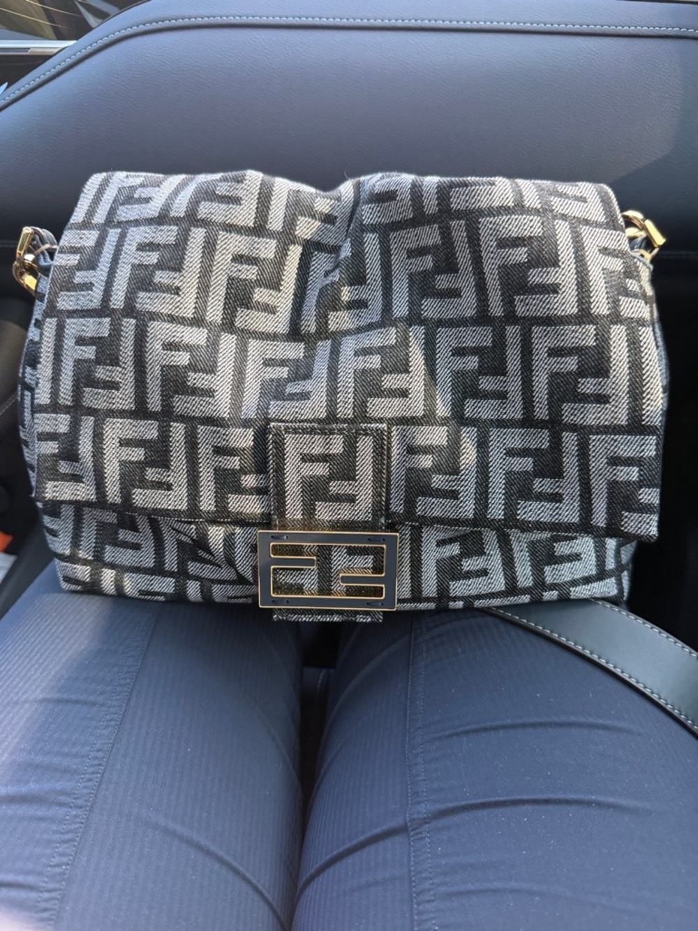 Meet your Posher, Adriane